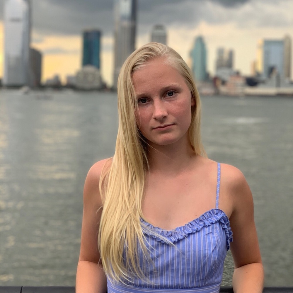 Meet your Posher, Jillian
